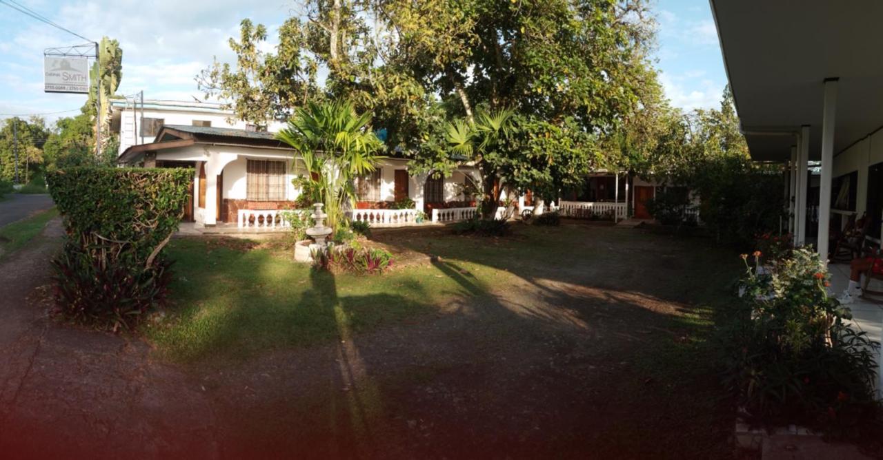 Cabinas Smith Cahuita Extérieur photo