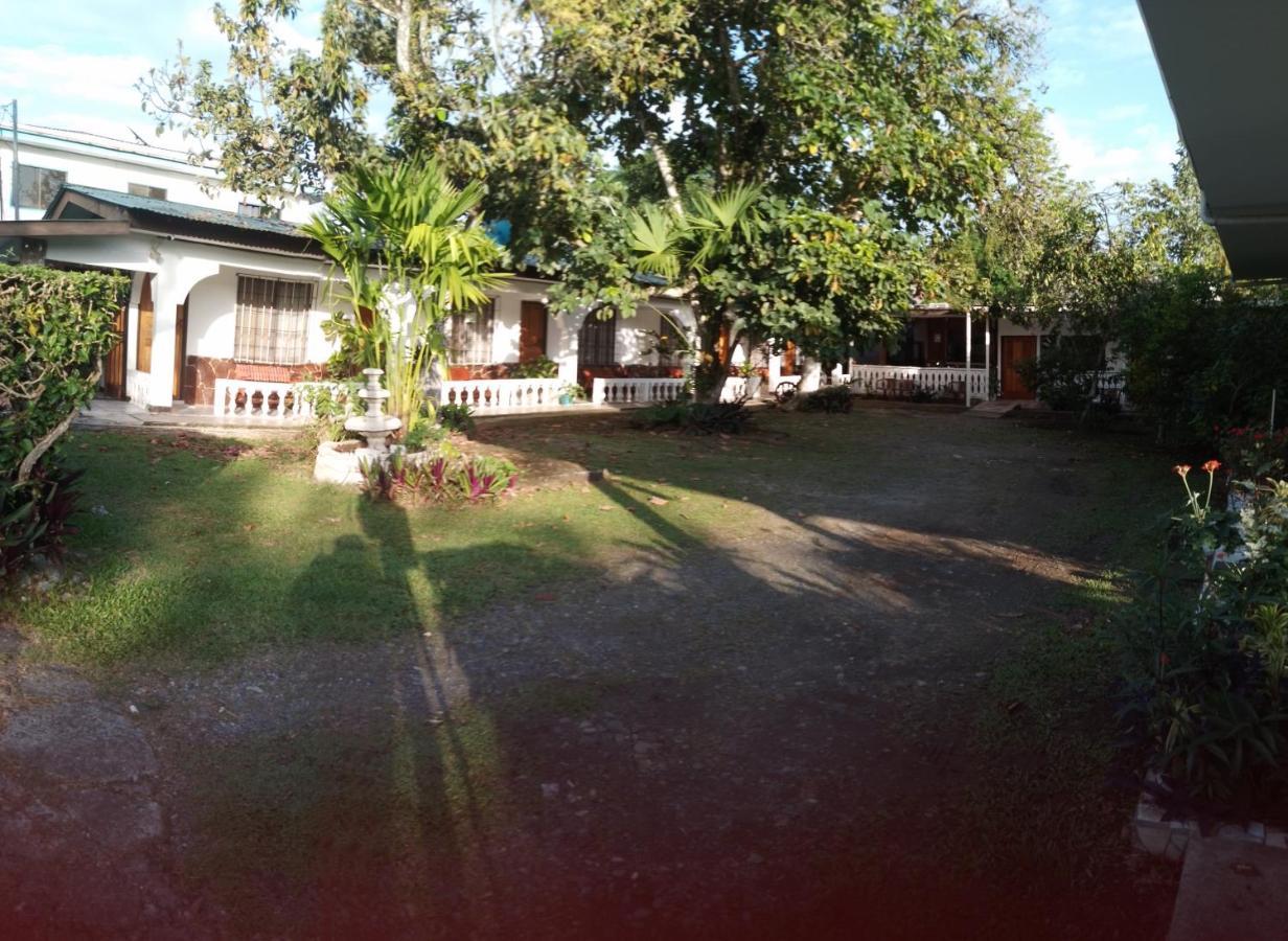 Cabinas Smith Cahuita Extérieur photo